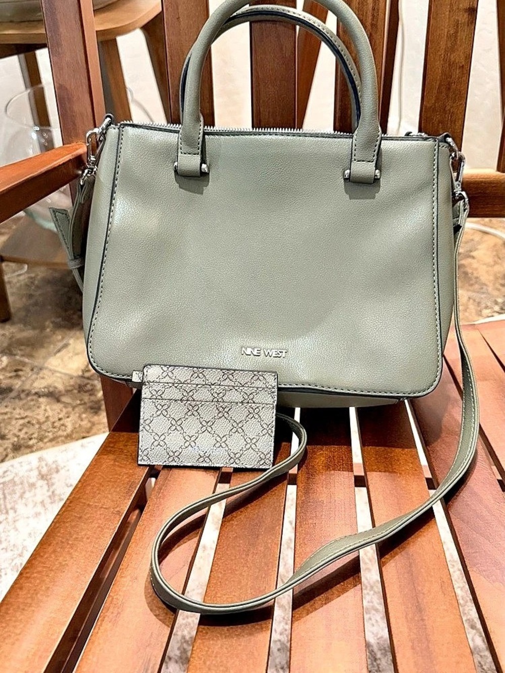 Nine West Satchel in Green Like New
